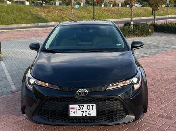 Toyota Corolla, Бензин, 2022