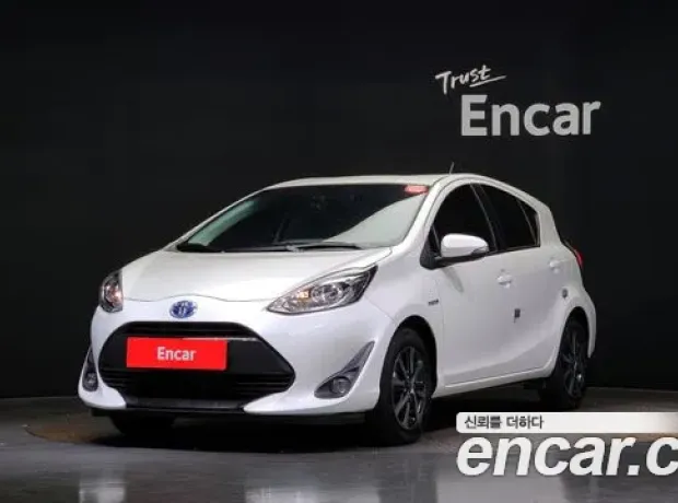 Toyota Prius C, 2019