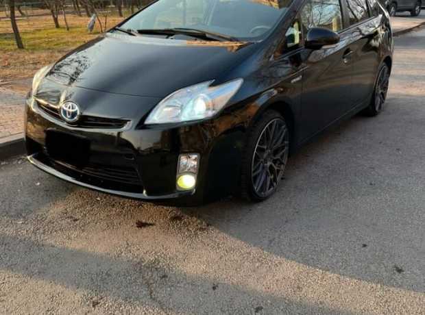 Toyota Prius, Гибрид, 2010