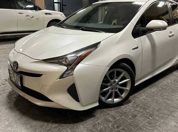 Toyota Prius, Гибрид, 2016