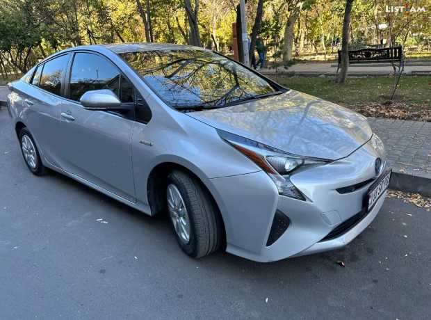 Toyota Prius, Гибрид, 2017