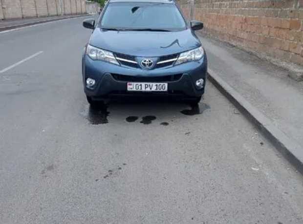 Toyota RAV4, Бензин, 2014