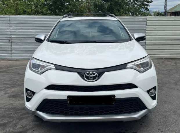 Toyota RAV4, Бензин, 2016