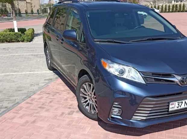 Toyota Sienna, Бензин, 2019