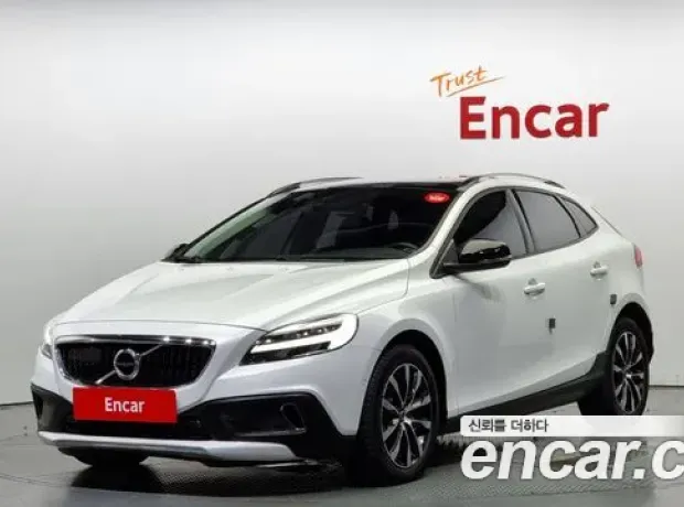 Volvo V40 Cross-Country, 2019