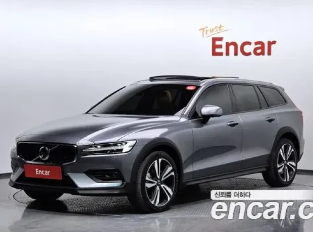 Volvo V60 Cross-country 2nd Generation, 2019