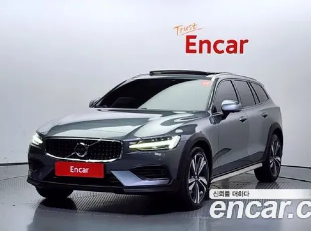 Volvo V60 Cross-country 2nd Generation, 2020