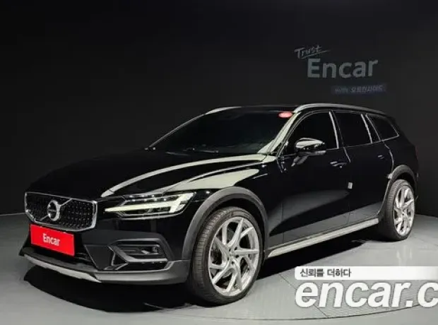 Volvo V60 Cross-country 2nd Generation, 2021