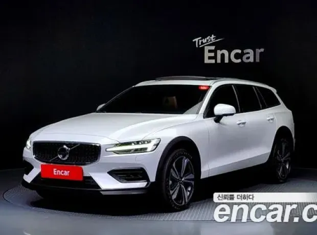 Volvo V60 Cross-country 2nd Generation, 2021