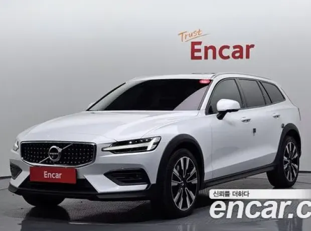 Volvo V60 Cross-country 2nd Generation, 2021