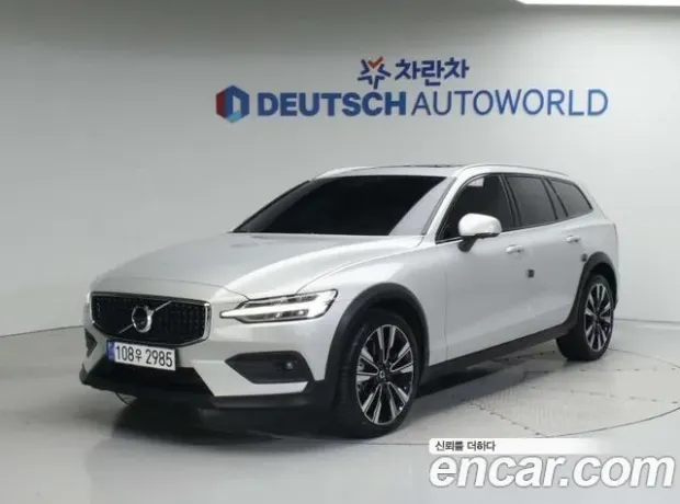 Volvo V60 Cross-country 2nd Generation, 2022