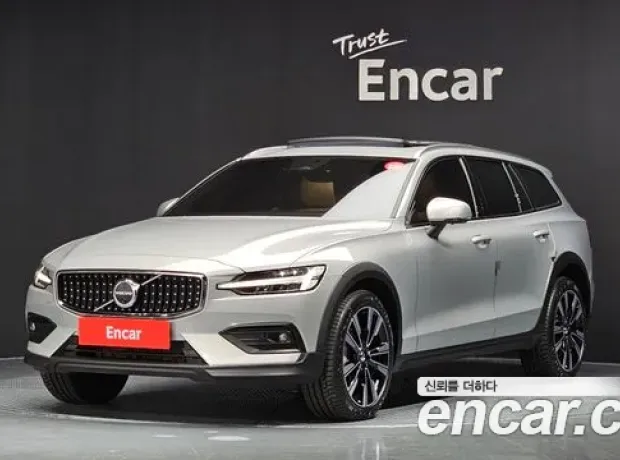 Volvo V60 Cross-country 2nd Generation, 2023