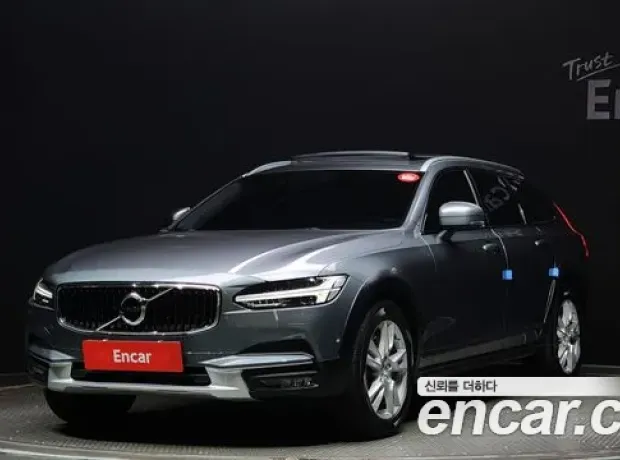 Volvo V90 Cross-Country, 2018